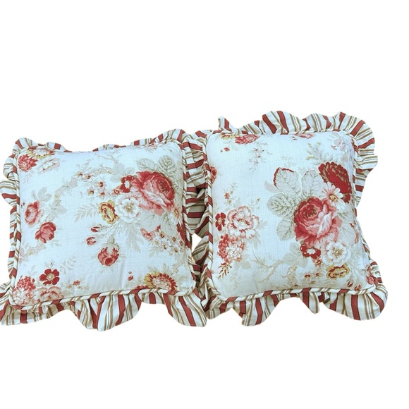2 Waverly Garden Room Norfolk Rose Ruffle Throw Pillows Vintage - Picture 2 of 9